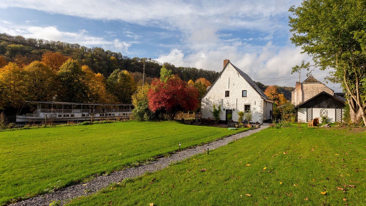 Bouvignes-sur-Meuse House | Riverside Cottage Dinant