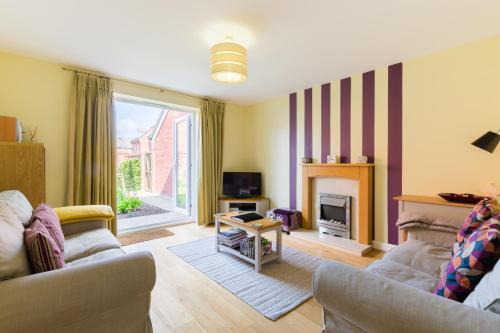 Evesham House | Riverside cottage