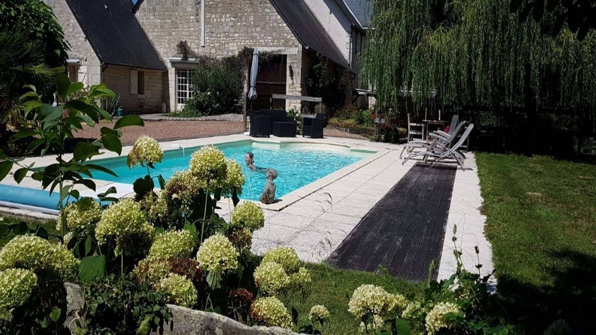 Cinais House | Riverside Hideaway in Cinais