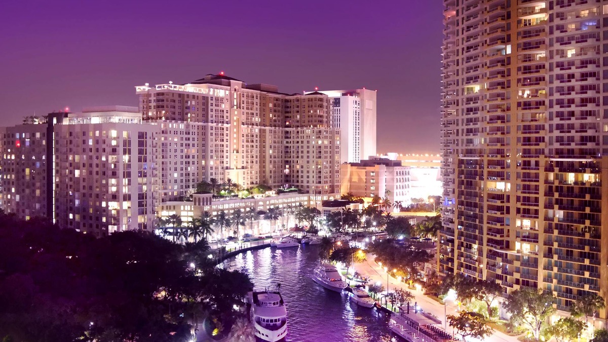 Beverly Heights Hotel | Riverside Hotel