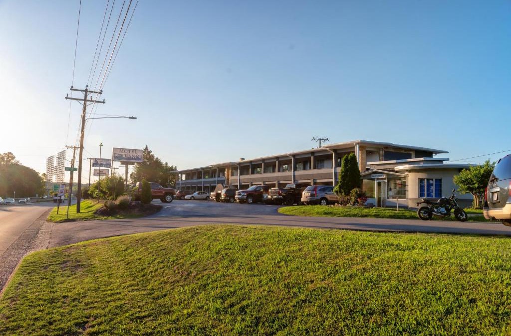 Hopewell Hotel | Riverside Inn and Suites