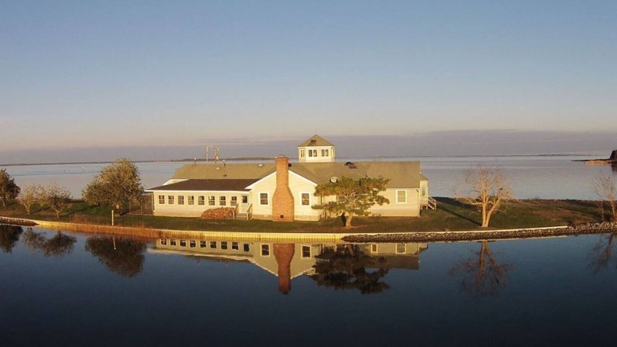 Fishing Creek House | Riverside Lodge Bed & Breakfast on the Honga River UNIT E