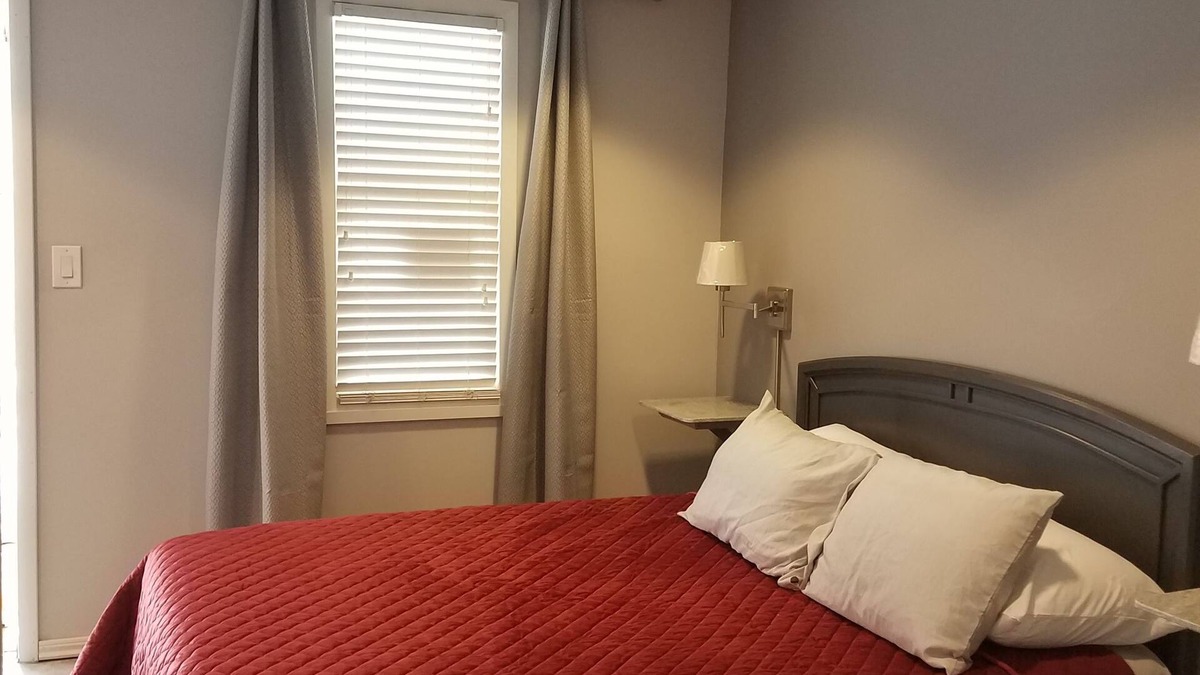Helper Hotel | Riverside Motel