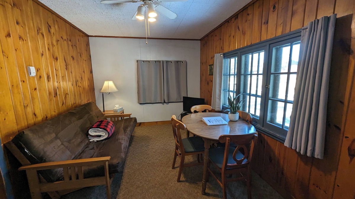 Park Rapids Cabin | Riverside Point Resort #6 | 2 Bed, 1 Bath