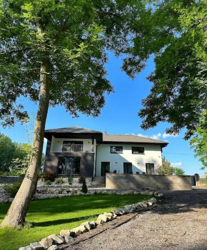 Trhova Hradska Apartment | Riverside Residence