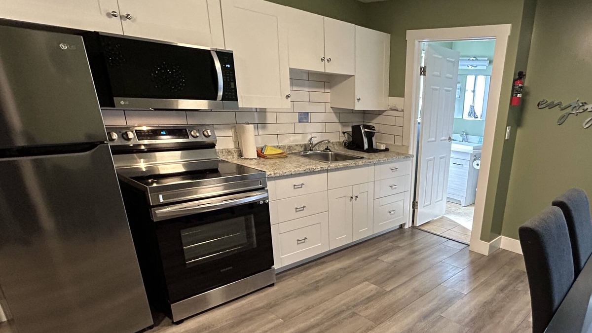Regional District of Nanaimo Cabin | Riverside Resort - Two Bedroom Standalone Cabin
