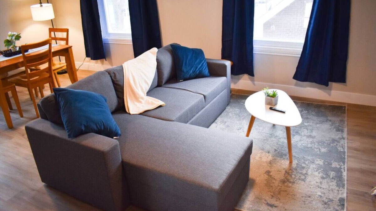 Bridgeview Apartment | Riverside Retreat 2Bed Wifi Pets