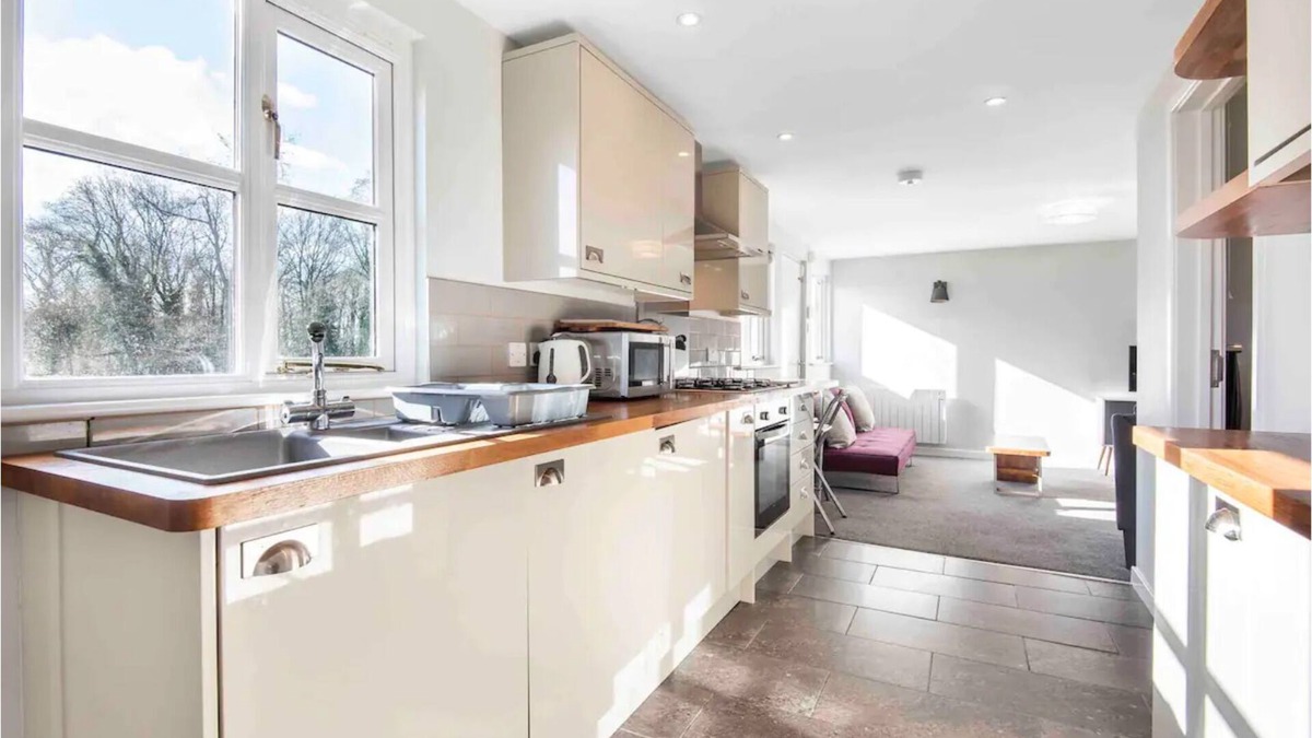 Five Oak Green Cottage | Riverside Stable Cottage, Hunton Yalding Maidstone