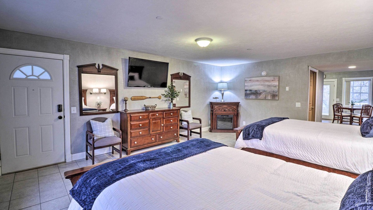Lakeview Apartment | Riverside Studio: Trophy Trout Fishing On-Site