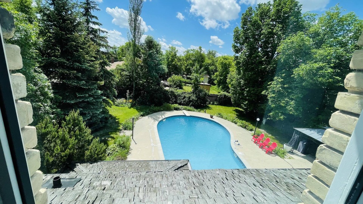 East Kildonan Villa | Riverside Villa