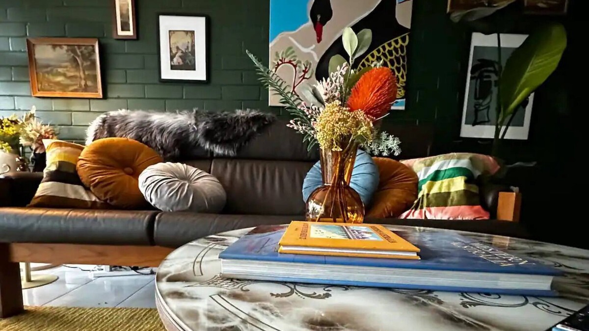 Rivervale Apartment | Riversong Perth ~ A Riverfront retreat close to Optus, Crown, City & Airport