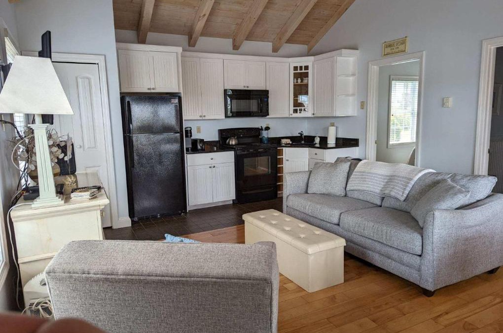 Edgecomb Apartment | Riverview cottage in Edgecomb Sheepscot Harbour Vacation Club Cottage #19