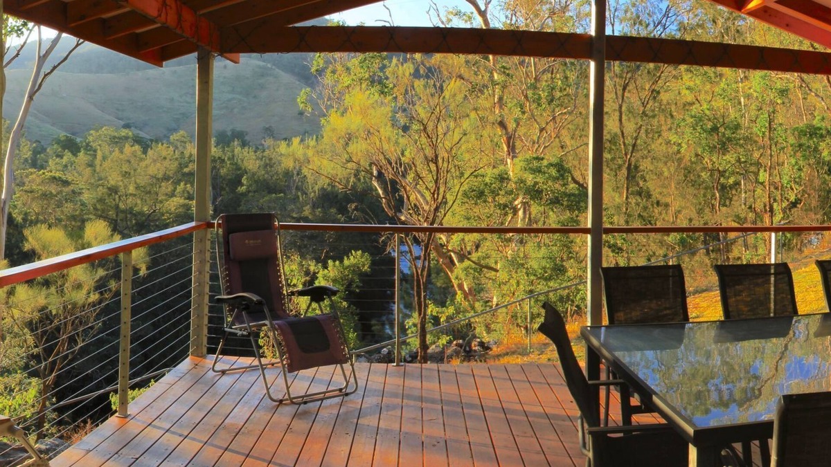 Bindera House | Riverview Cottage: serene views over the Barrington River