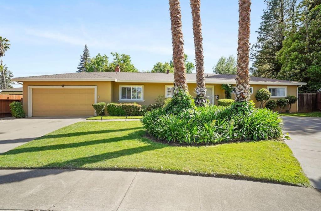 Little Pocket House | Riverview Huge Yard, Quiet Cul-de-Sac, Perfect for Families