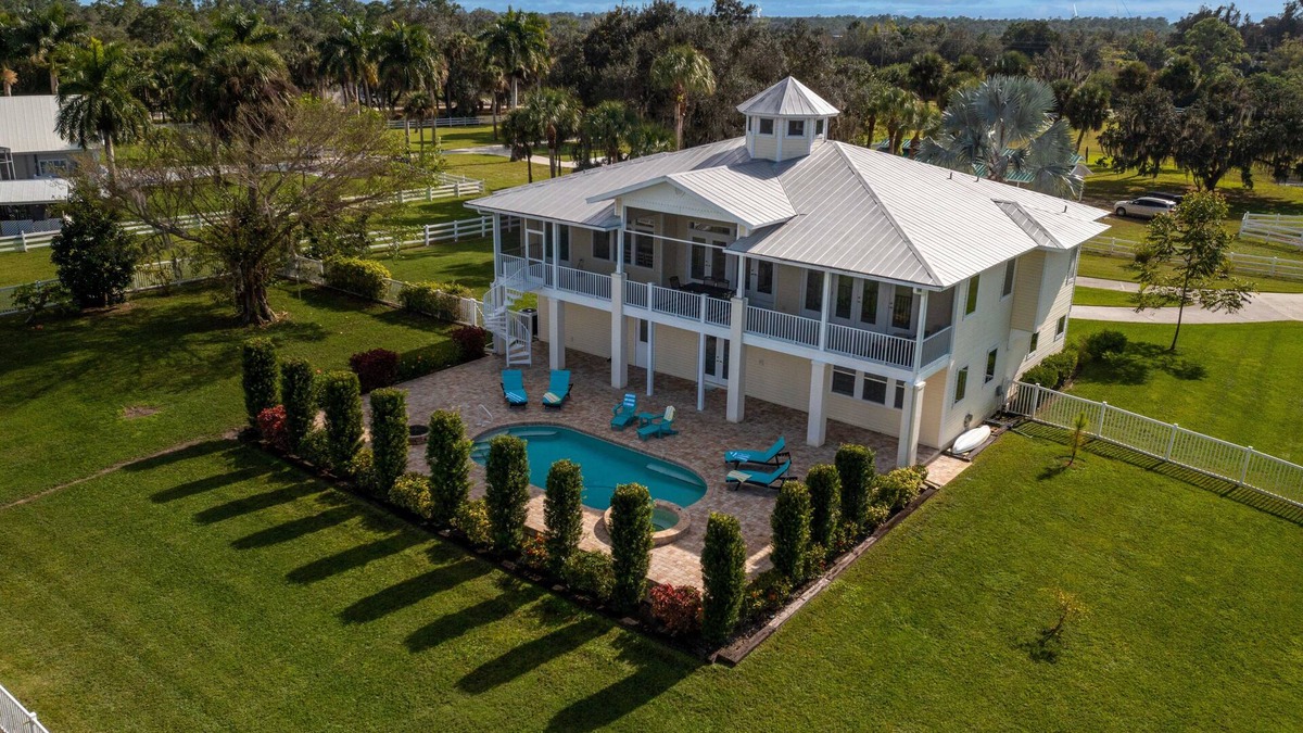 Olga House | Riverview Paradise, "A Shore Thing"