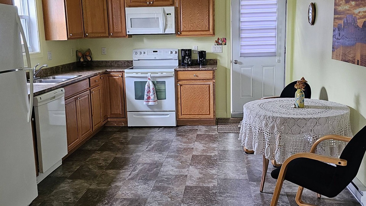 Perth-Andover House | Riverview - pet friendly Sleeps 4