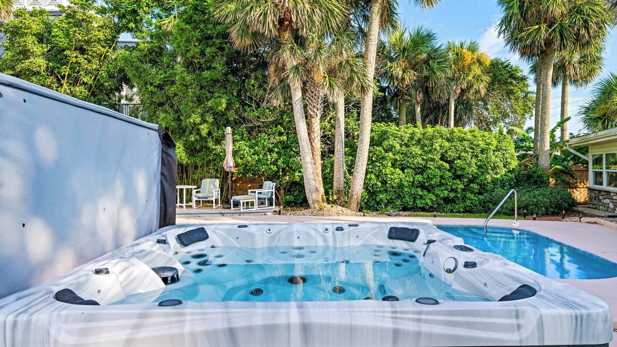 Wilbur-By-The-Sea House | Riverview Pool Home - Trailers Welcome
