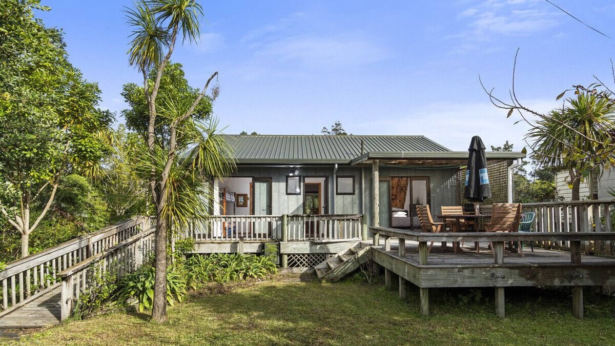 Cooks Beach Cottage | Riverview Retreat - Cooks Beach Holiday Home