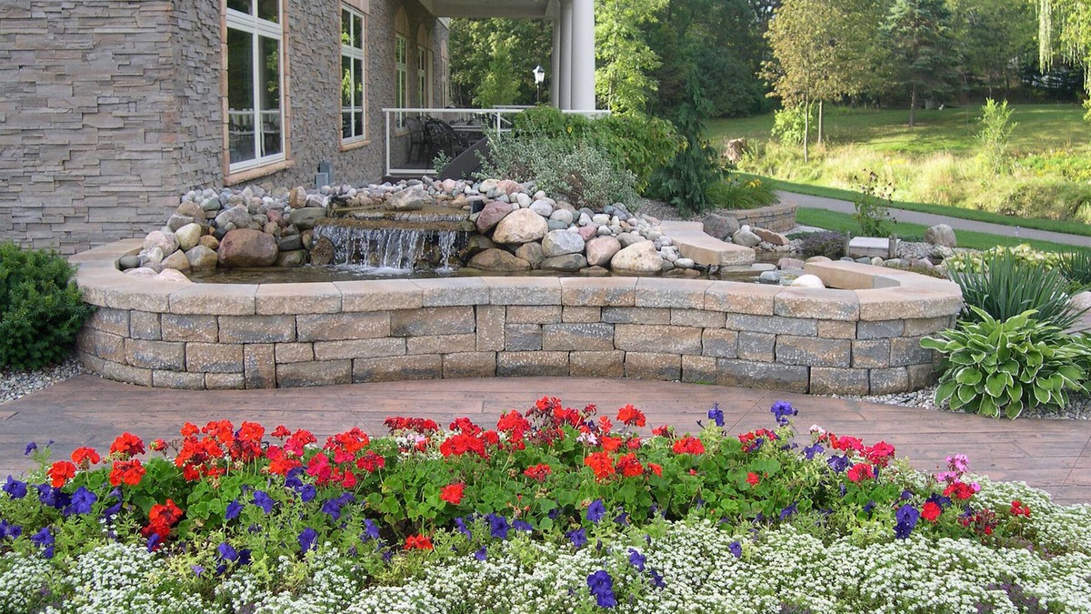 Gladwin Hotel | Riverwalk Place Resort & Spa