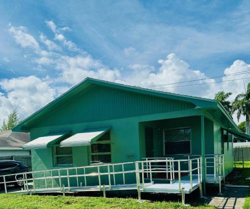 Riviera Beach House | Riviera Haven, 10 Minutes from the Beach, Coastal Town, Quaint & Comfy