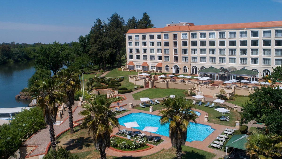 Vereeniging Hotel | Riviera On Vaal Resort