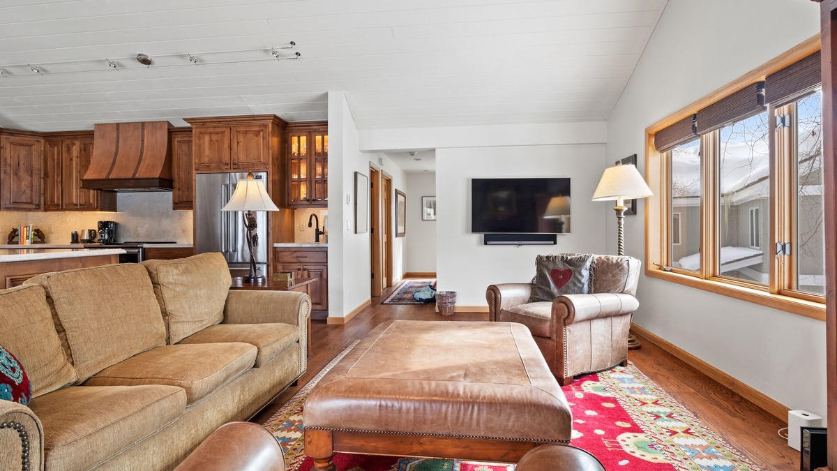 Teton Pines House | RMR: Beautiful Teton Pines Townhome w/ Hot Tub