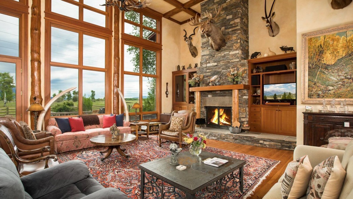 Moose Wilson Road House | RMR: Mallory House in The Aspens/Wilson,WY