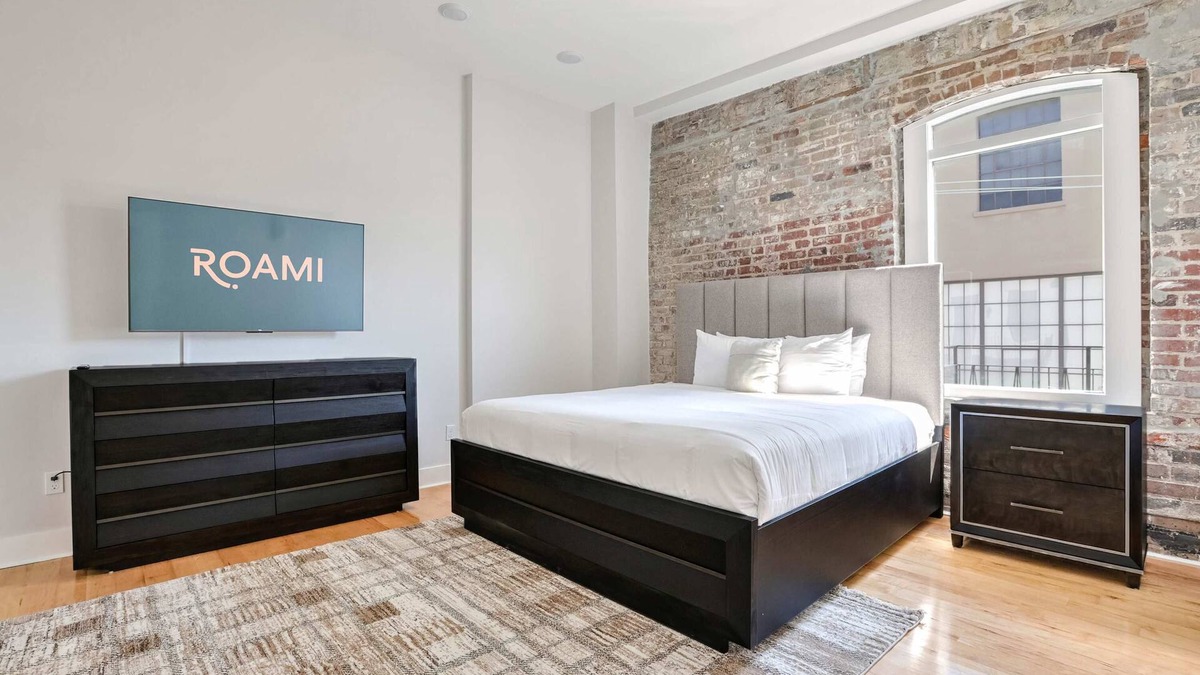 Arts/Warehouse District House | Roami at The Churchill | 2 Bedroom Penthouse