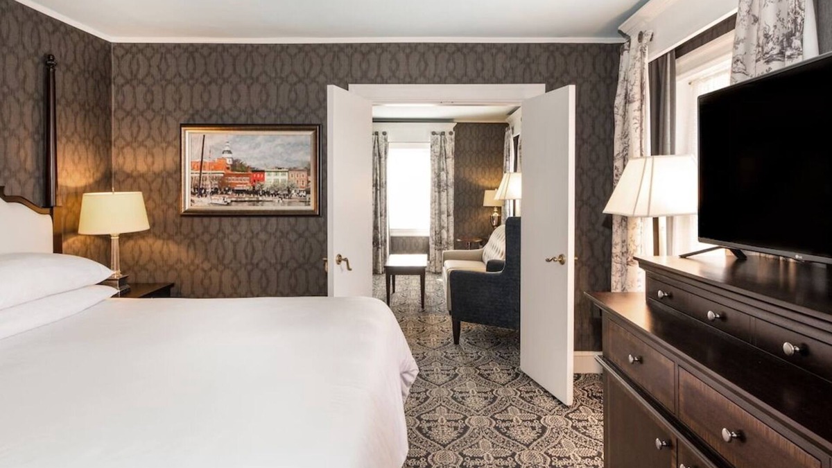 Historic District Hotel | Robert Johnson Suite at Historic Inns of Annapolis
