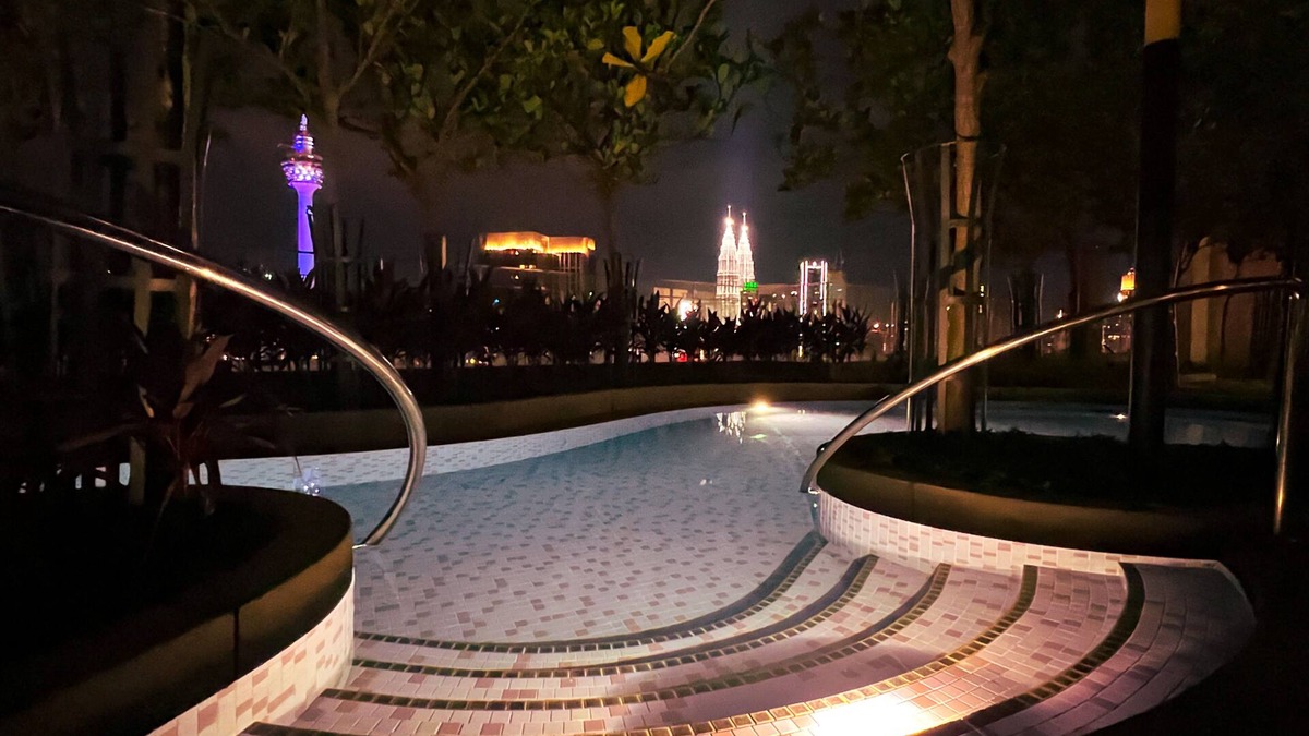 Bukit Bintang Resort | Robertson BY Shahjalal Suites