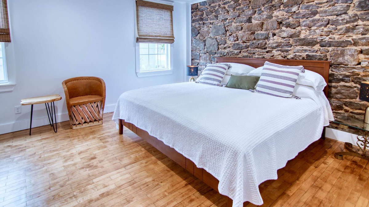 Mason Apartment | Robin Ave. #10