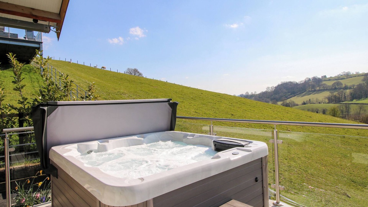 Kingswood Cottage | ROBIN GOCH, pet friendly, character holiday cottage in Garthmyl