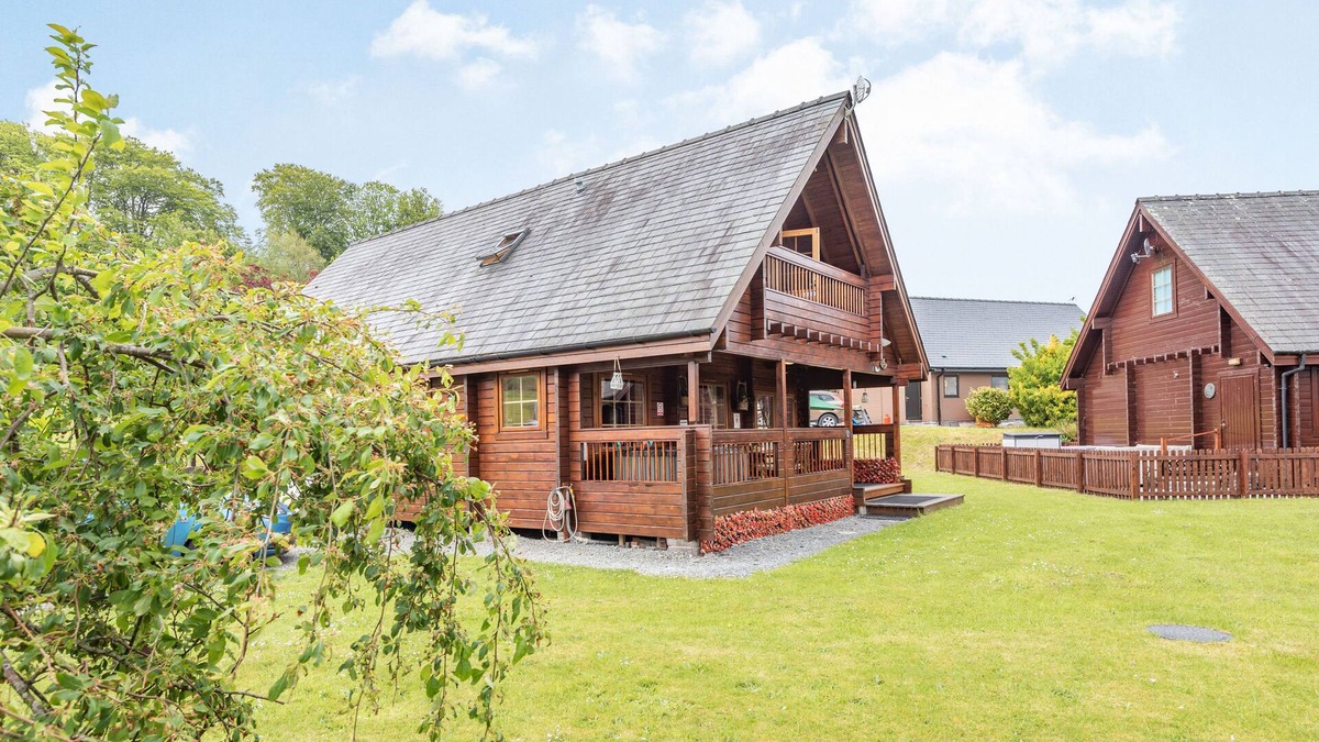 Llanbedr Cottage | ROBIN LODGE, family friendly, character holiday cottage in Llanbedr