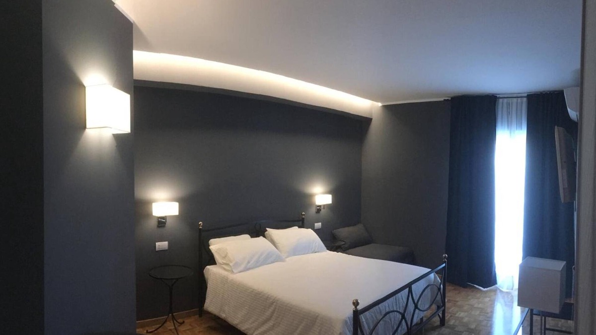 Montegranaro Bed & Breakfast | Robin Rooms
