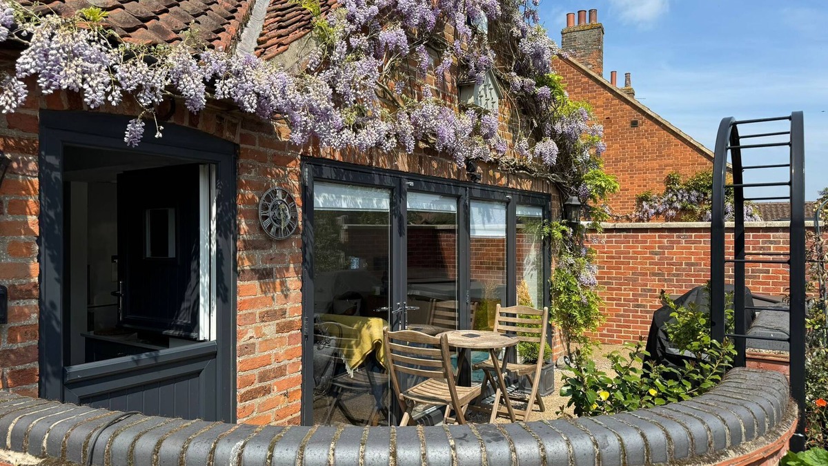 Harpley Cottage | Robins Nest - Luxury for 2