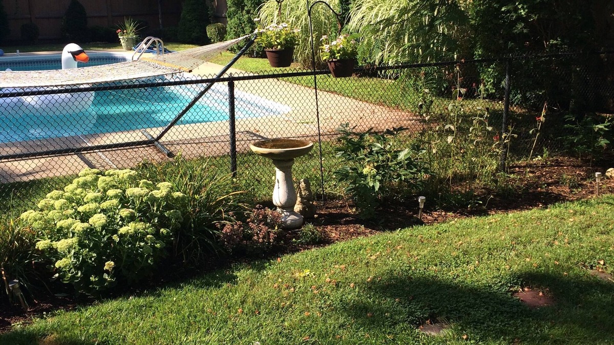 Dennis House | "Robyn's Nest" A private home, with swimming pool, close to Dennis Bay Beaches