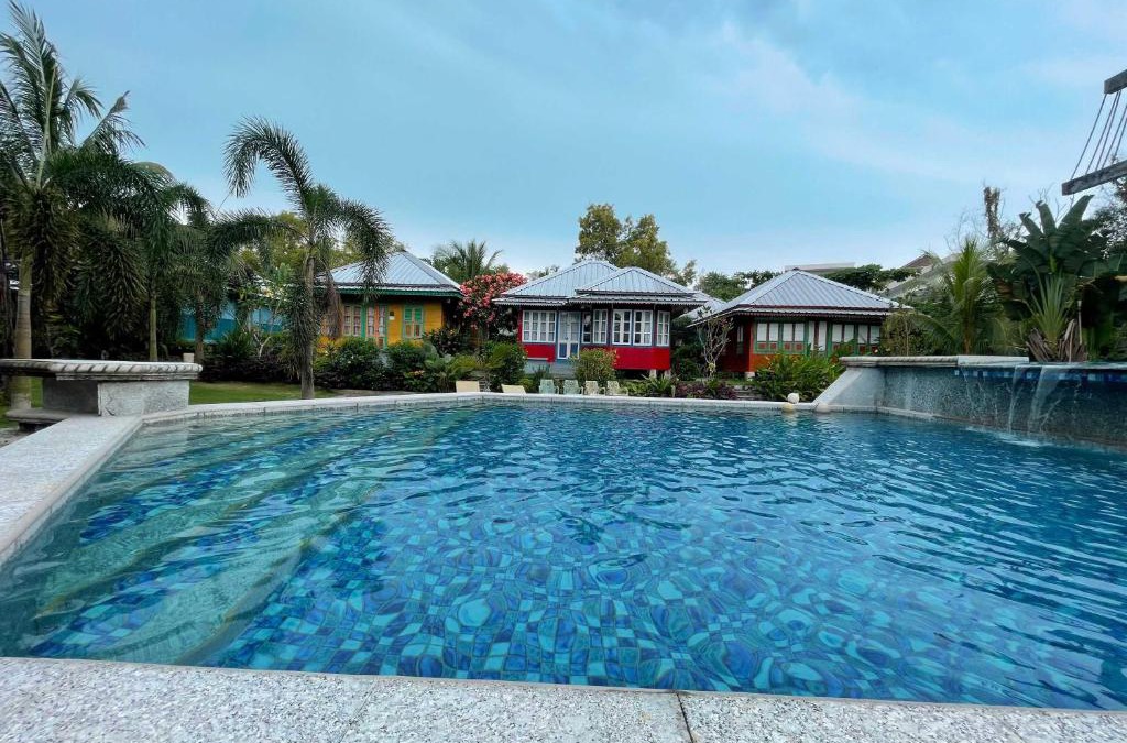 Tanjung Pandan Hotel | Rock and Wreck Dive Resort
