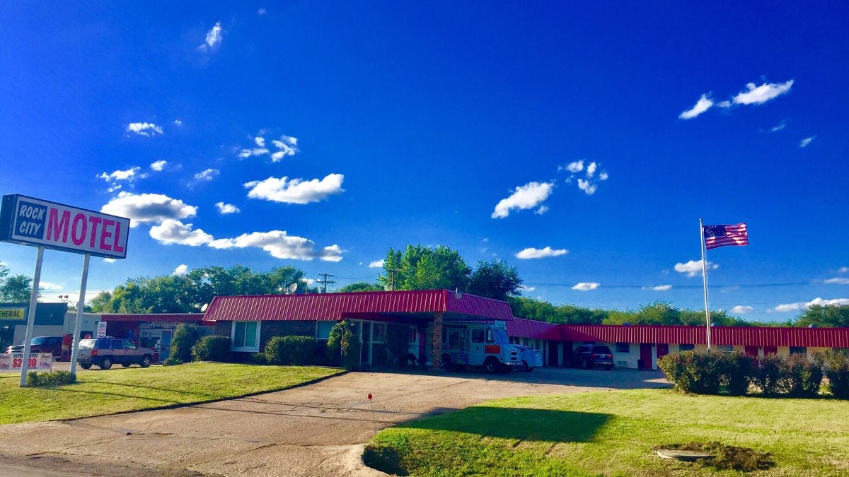 Minneapolis Hotel | Rock City Motel