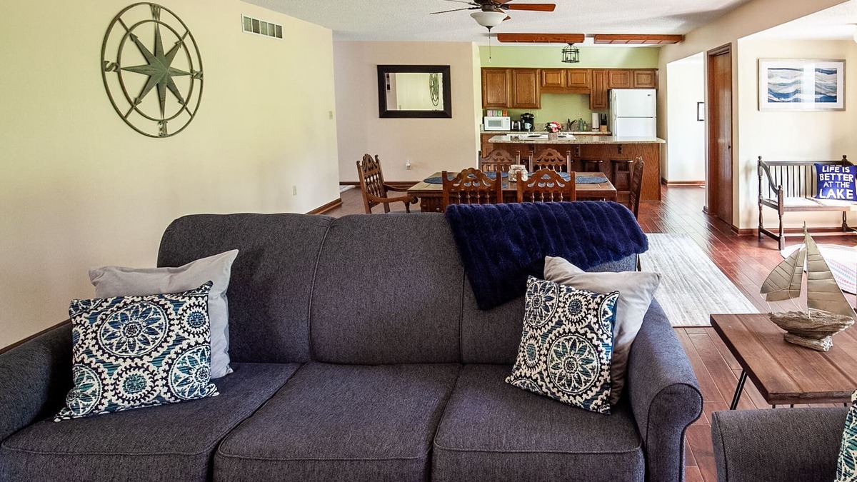 West Shore House | Rock Creek Loft Guest House neighboring Lake Perry