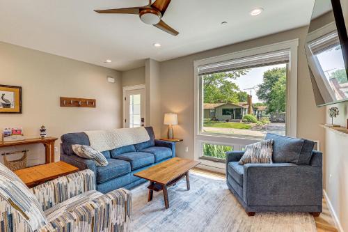 Rock Hall House | Rock Hall Retreat with Balcony Near Park and Marina!