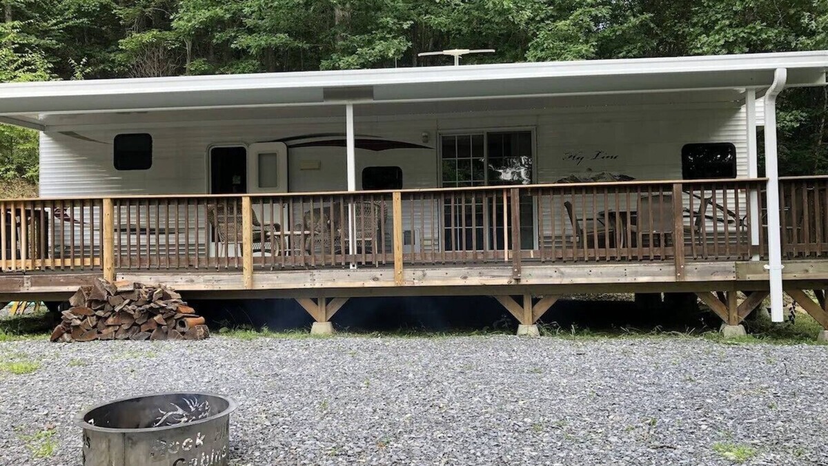 Weedville House | Rock Hill Cabins - Eagle's Nest
