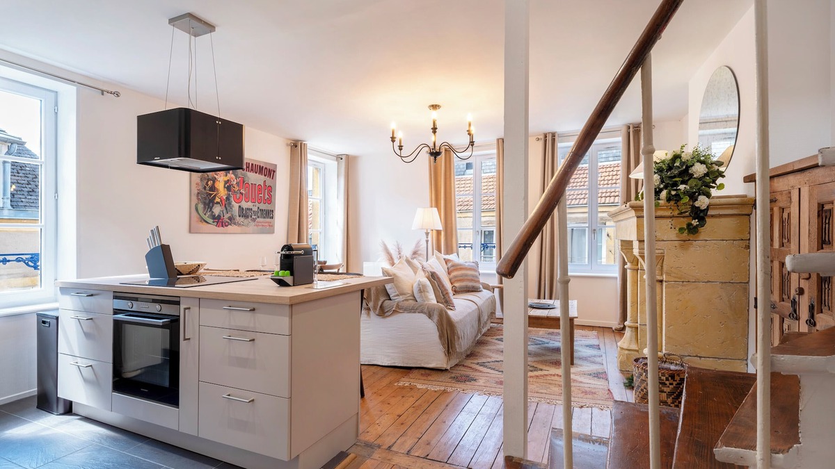 Metz-Centre – Ancienne Ville Apartment | Rock in Share - A la Fleur de Ly