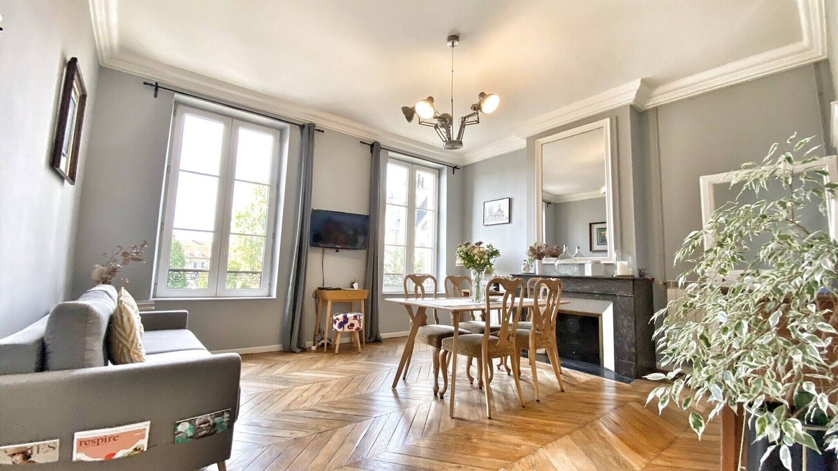 Metz-Centre – Ancienne Ville Apartment | Rock in Share - Au Fil de L'eau