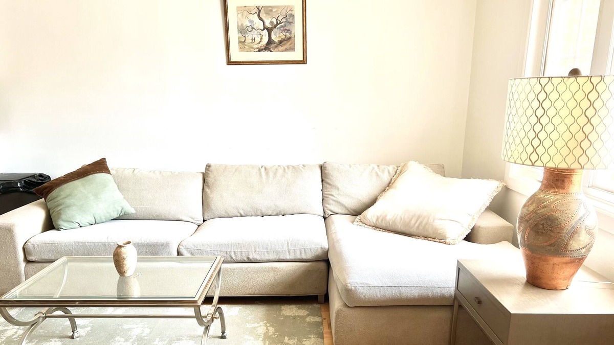 Queens Condo | Rockaway Beach Surf House In NYC