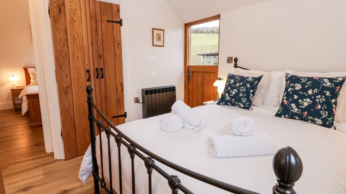 Hopton Castle Cottage | ROCKHILL FARM HAY BARN, pet friendly, with a garden in Clun
