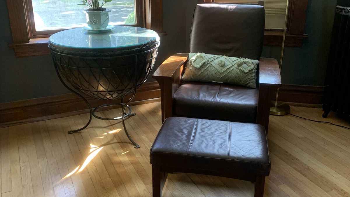 Oak Park Apartment | Rockin' 2BR Apartment in the Heart of Oak Park