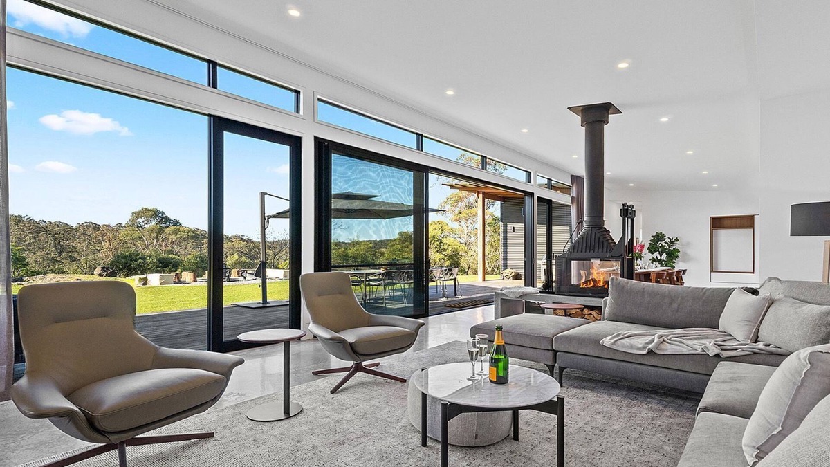 Exeter House | Rockleigh Retreat – rural charm and contemporary living in a stunning getaway