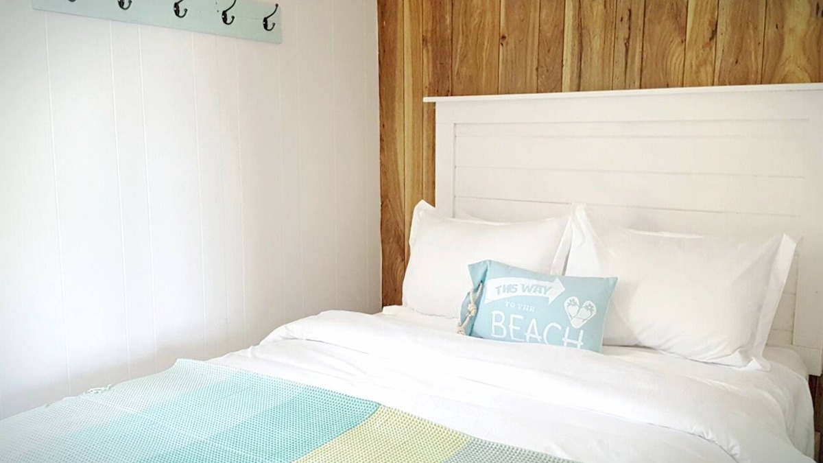 Carling Cottage | Rockwood: 2-Bedroom Cottage #6