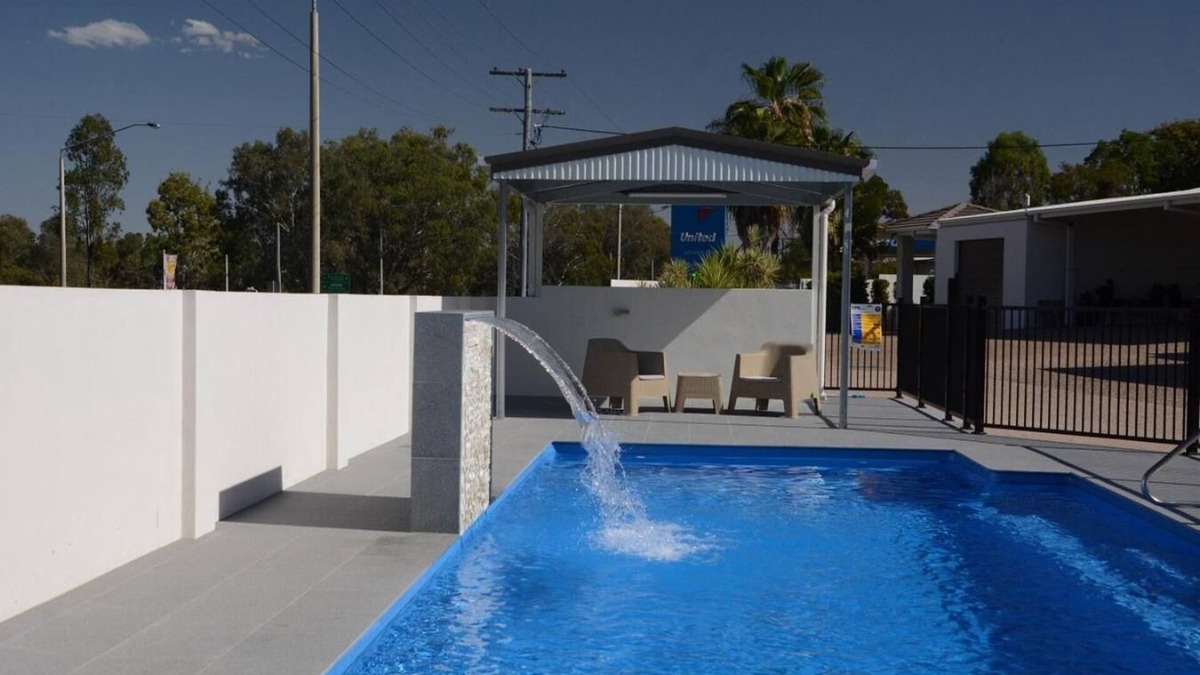 Allenstown Hotel | Rocky Gardens Motor Inn