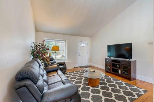 Briargate House | Rocky Mountain Nest